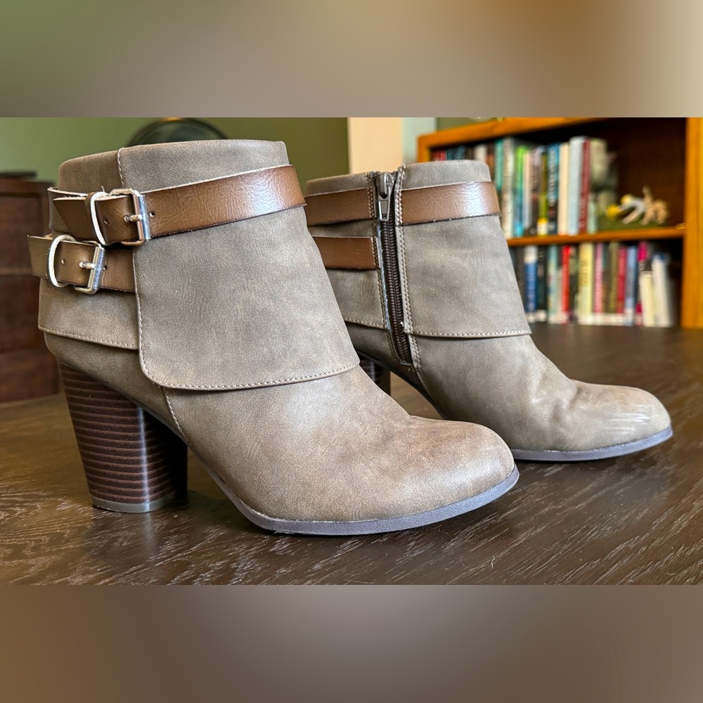 Madden Girl Olive Brown Booties Size 8